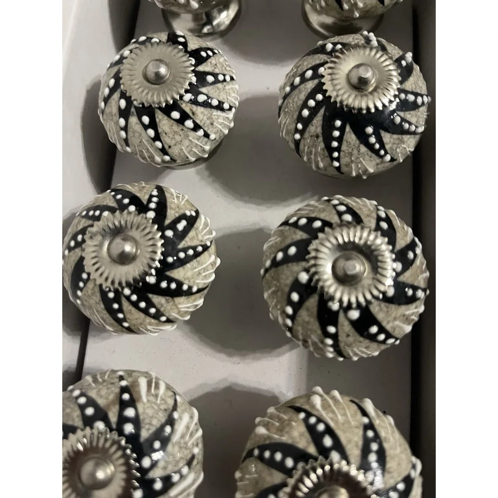CASA DECOR Home Design Ceramic Drawer Knobs / Pulls Set of 12